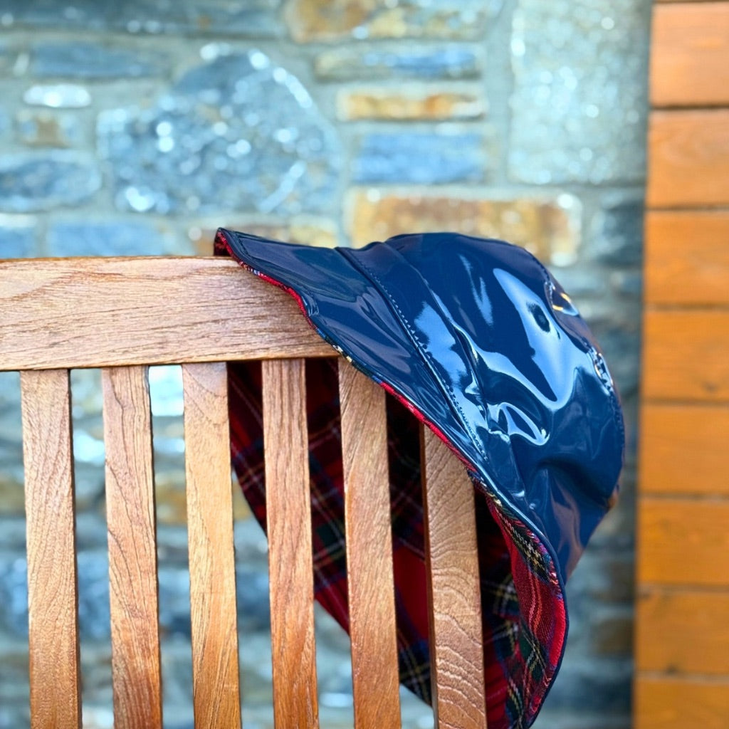 Gorro Lluvia Reversible Azul y Escocés