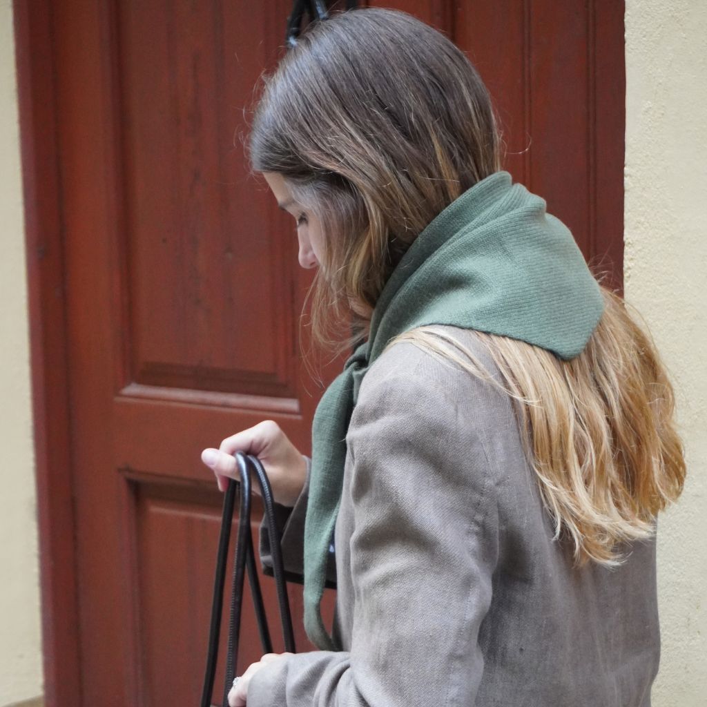 Bufanda triángulo 100% Cashmere Verde