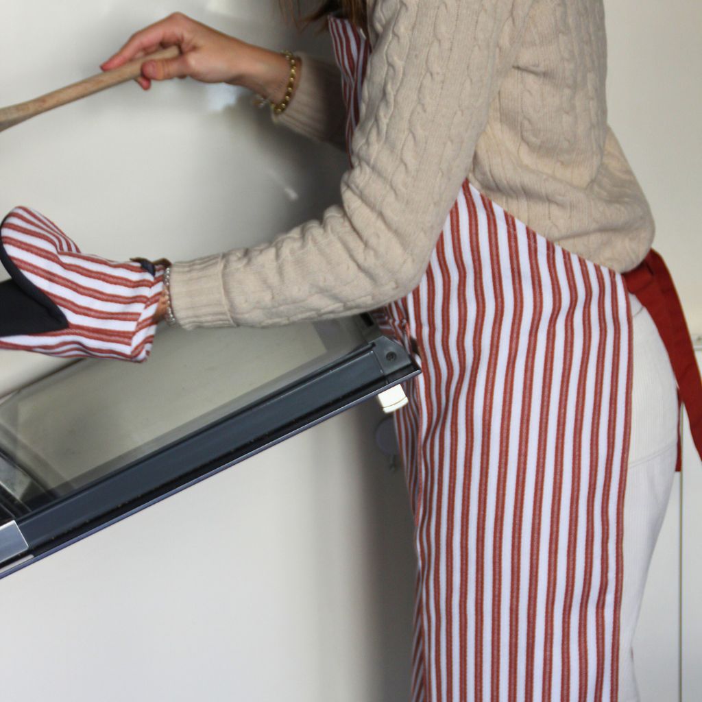 Delantal Rayas Granate