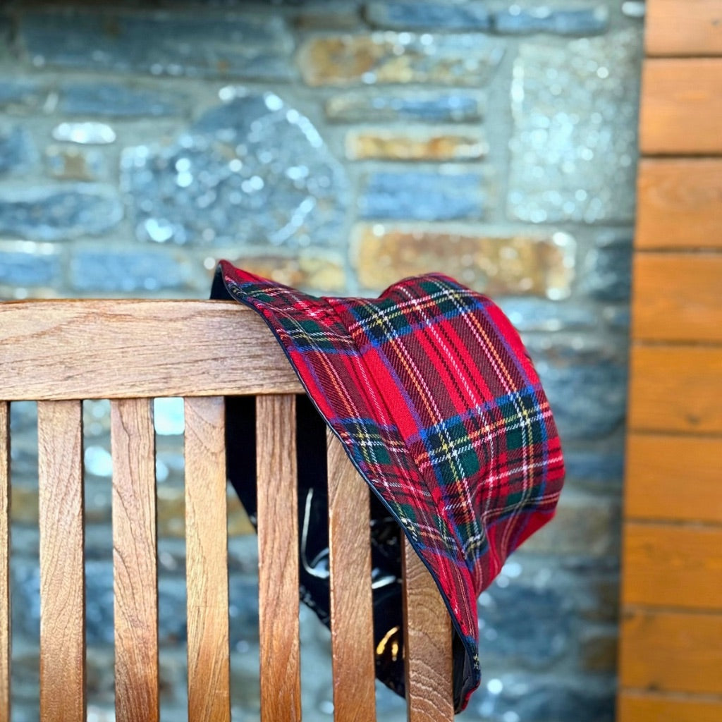 Gorro Lluvia Reversible Azul y Escocés