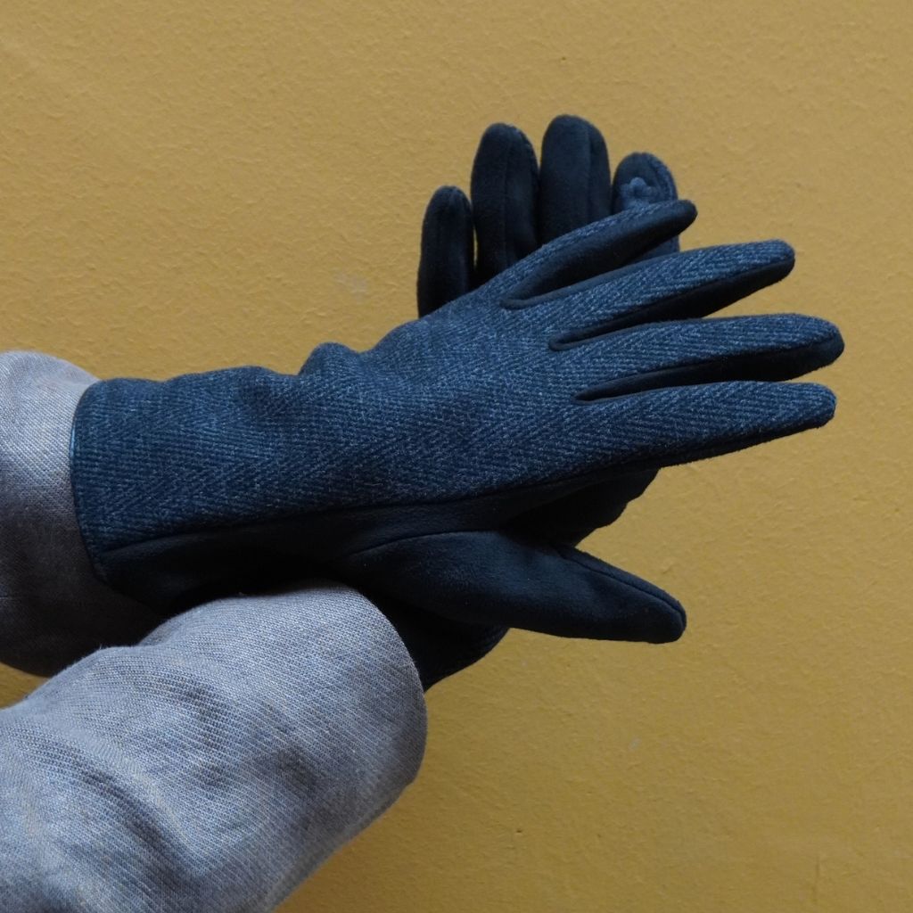Plaid Gloves