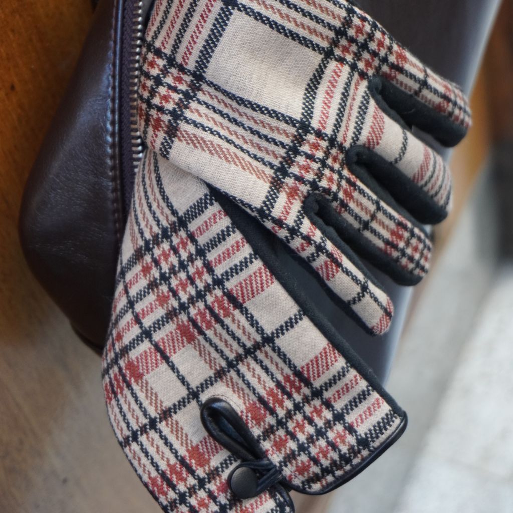 Guantes de Cuadros Beige y Negro