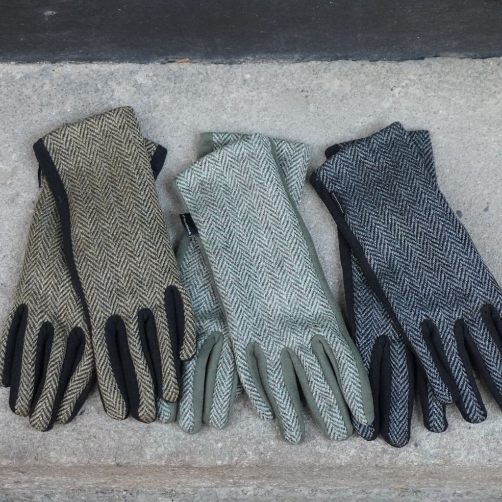Plaid Gloves