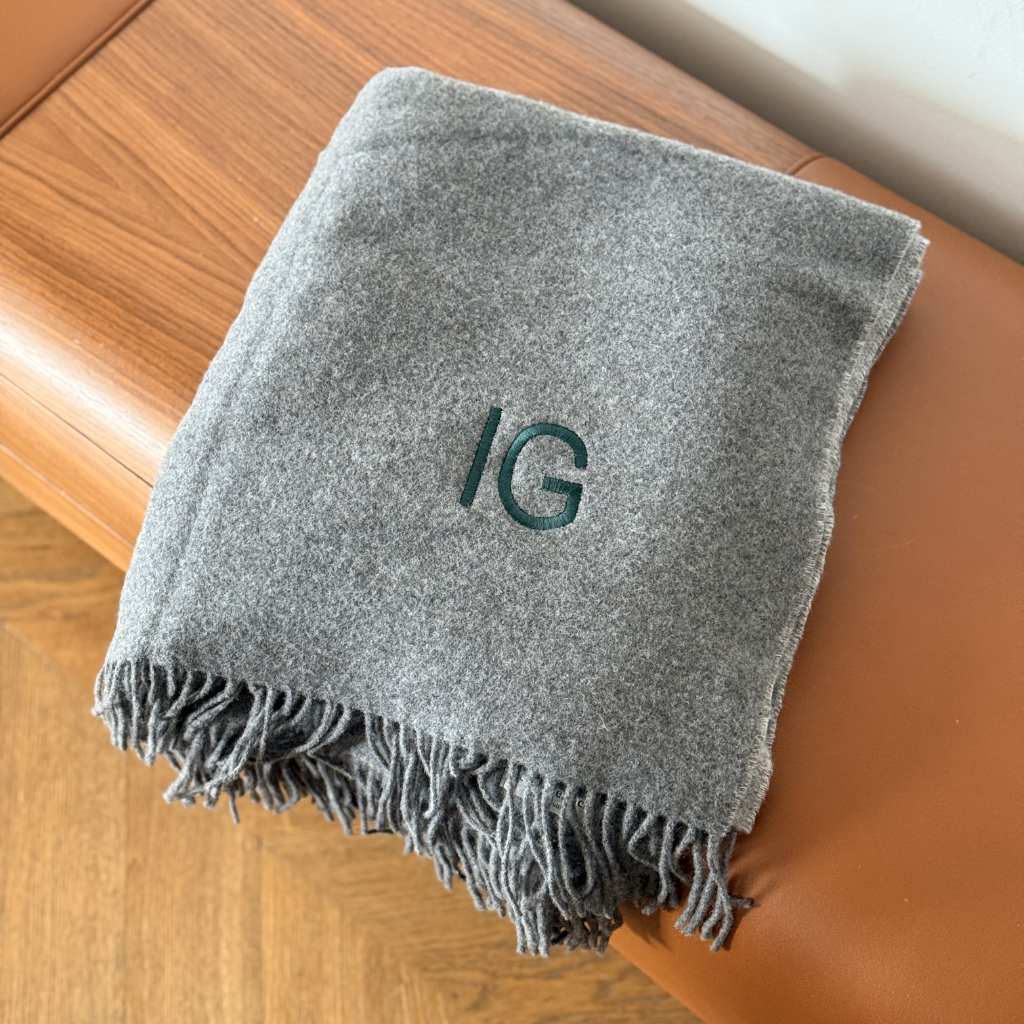 Manta Cashmere y Lana Gris