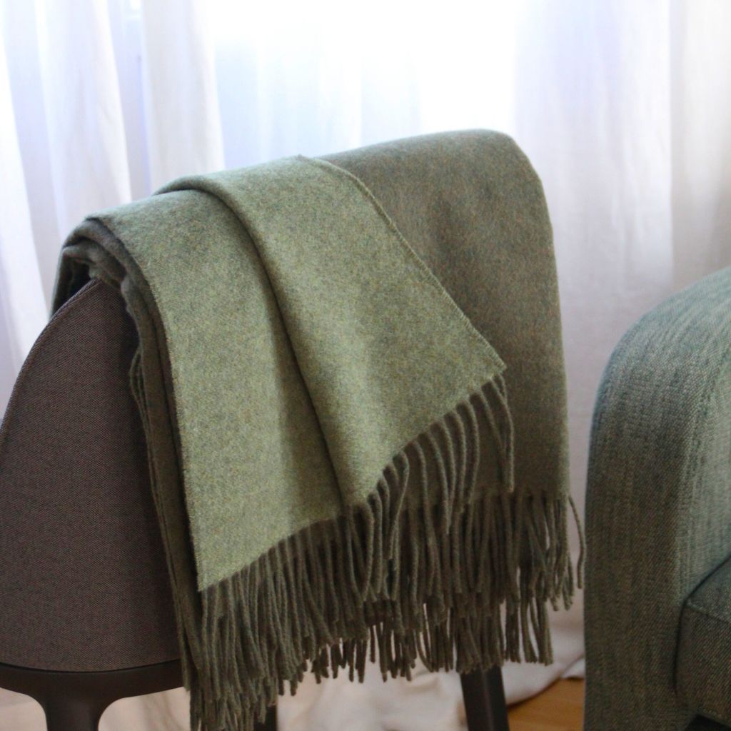 Manta Cashmere y Lana Verde