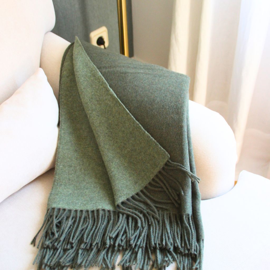 Manta Cashmere y Lana Verde