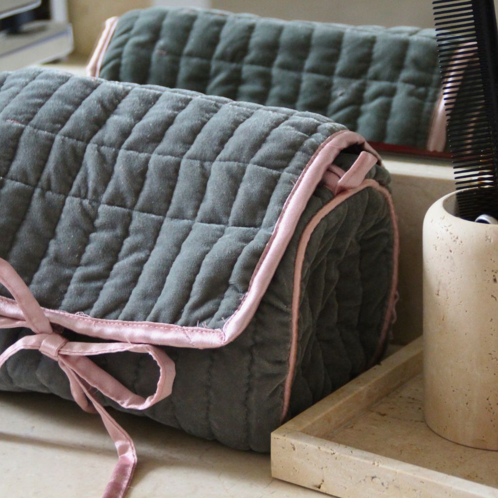 Neceser Terciopelo Gris y Rosa Palo