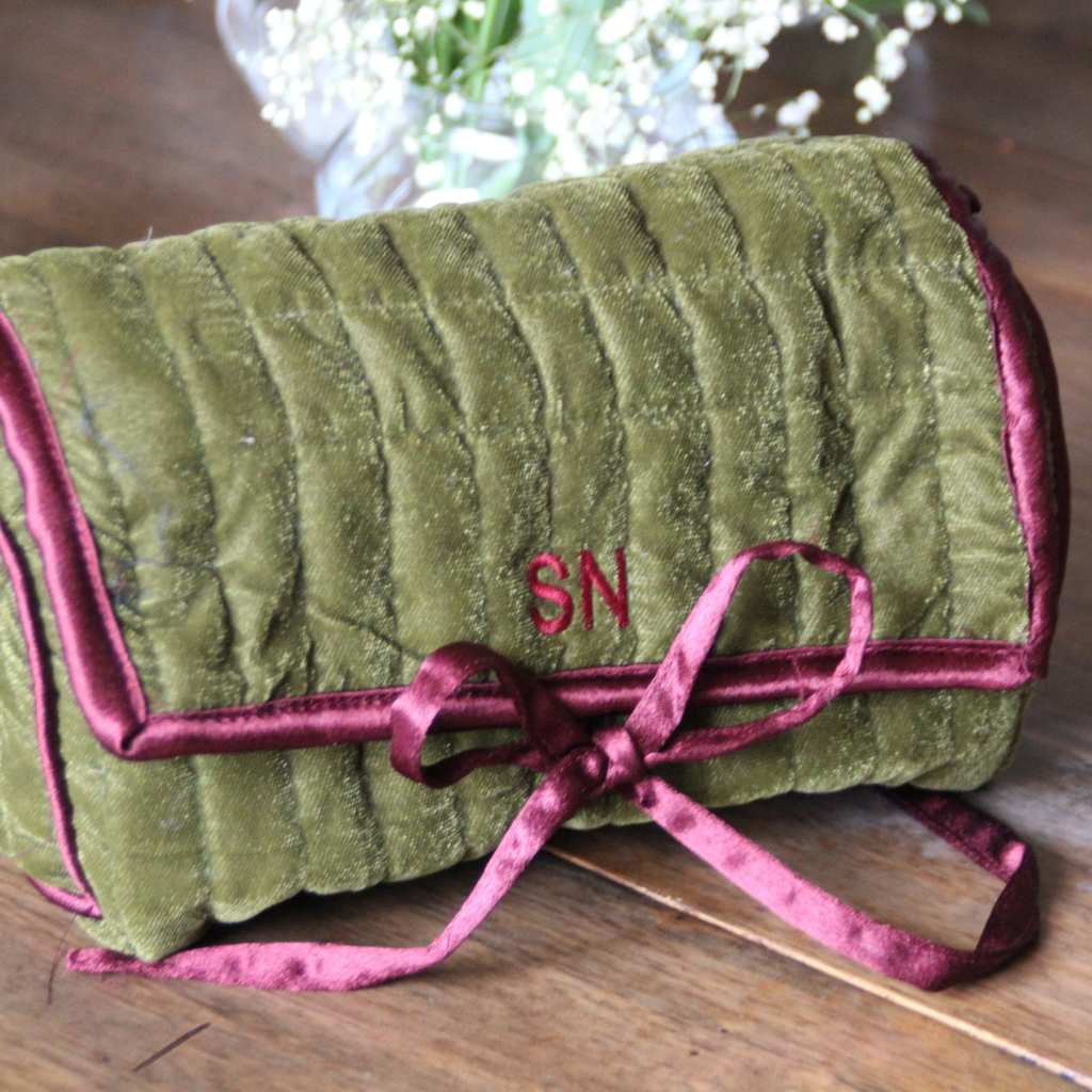 Neceser Terciopelo Verde y Burdeos