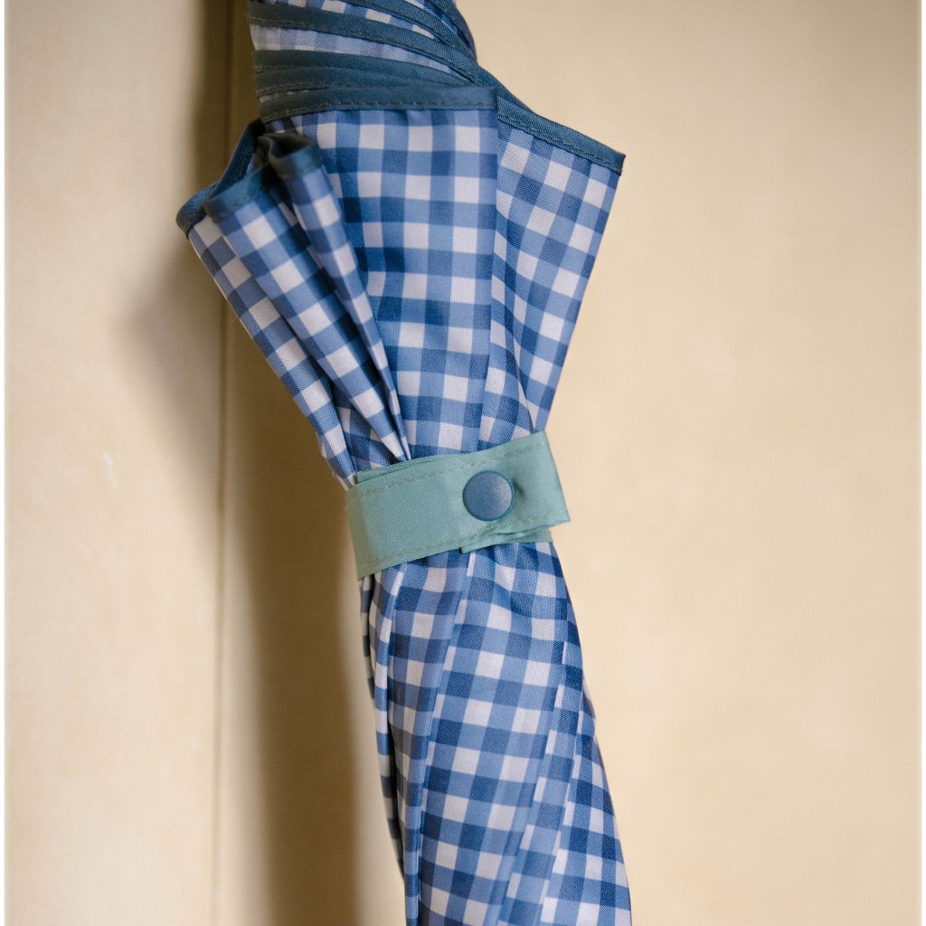 Large Geometric Umbrella