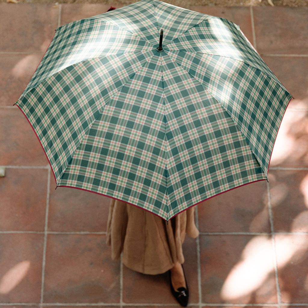 Large Geometric Umbrella