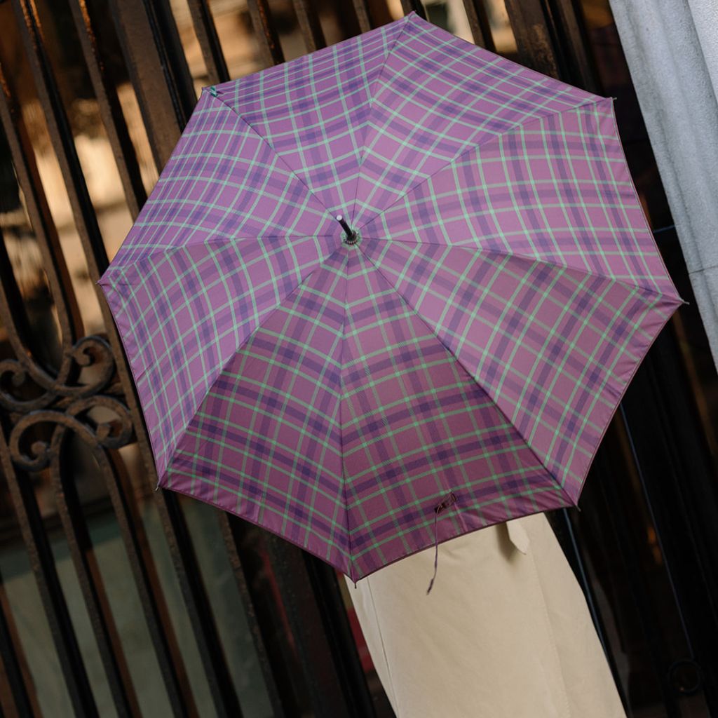 Large Geometric Umbrella