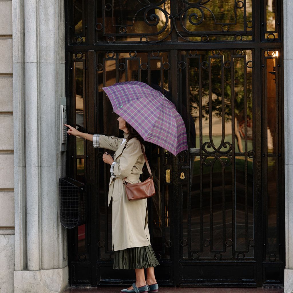 Large Geometric Umbrella