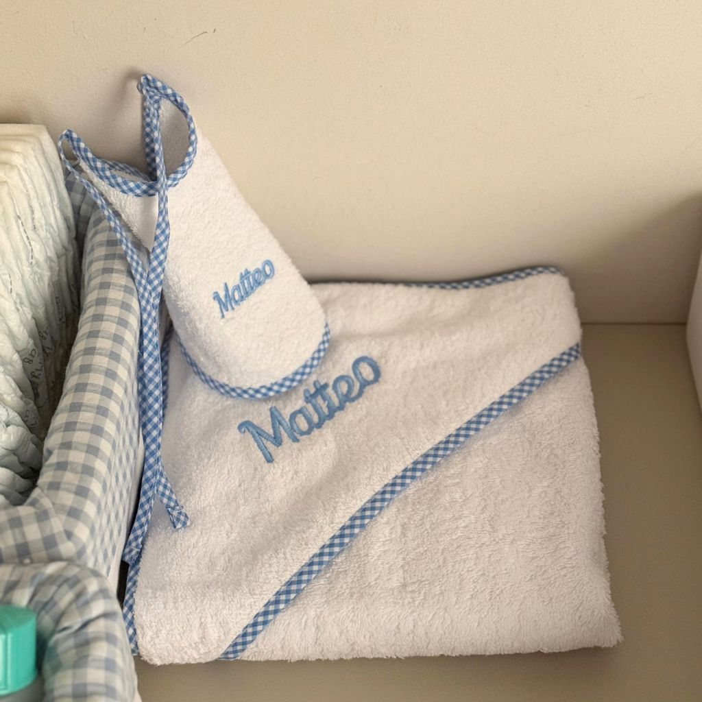 Pack Toalla Baño Bebé y Babero Vichy Azul