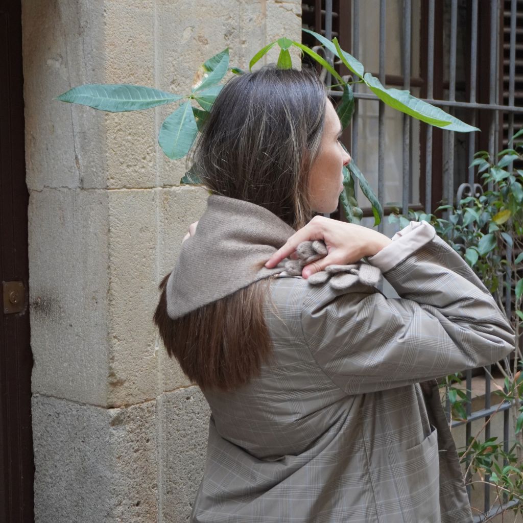 Bufanda triángulo 100% Cashmere Beige
