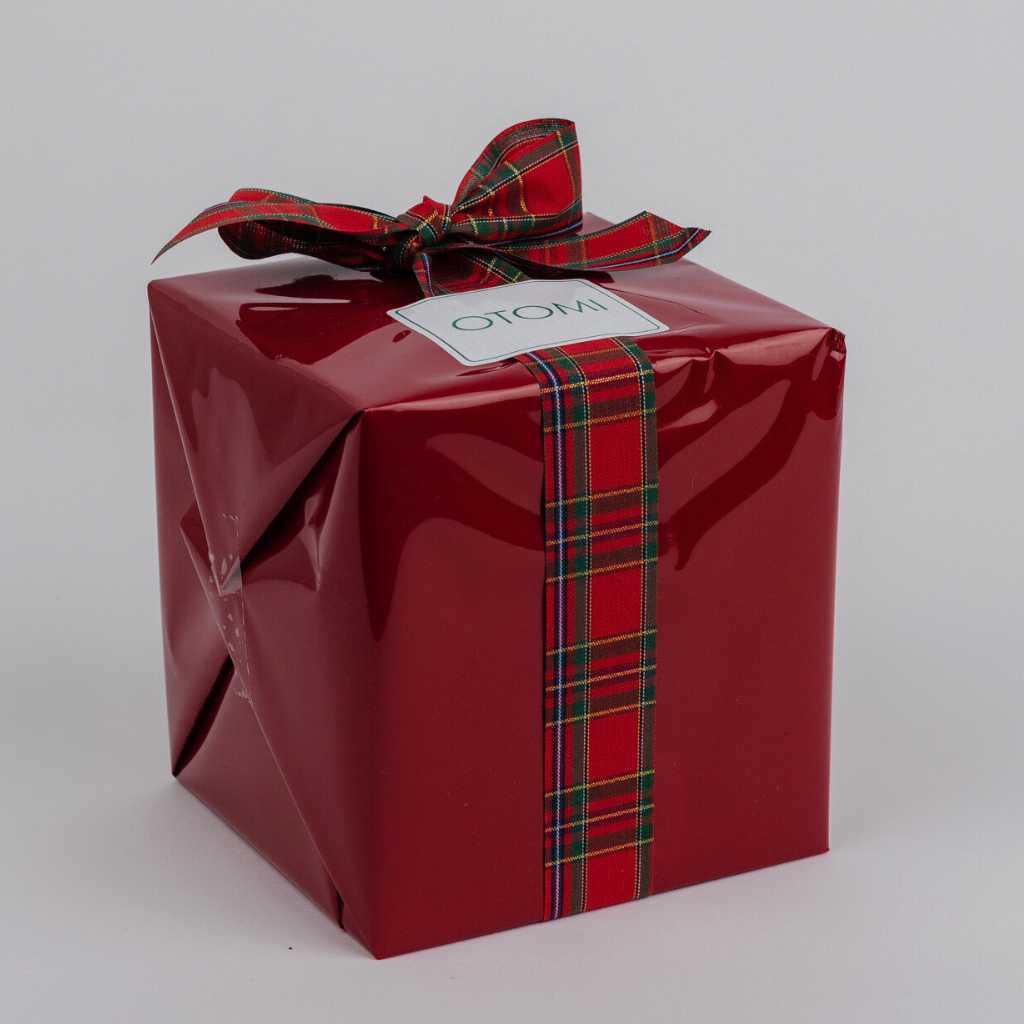 Would you like us to gift wrap it for you? (+2€)