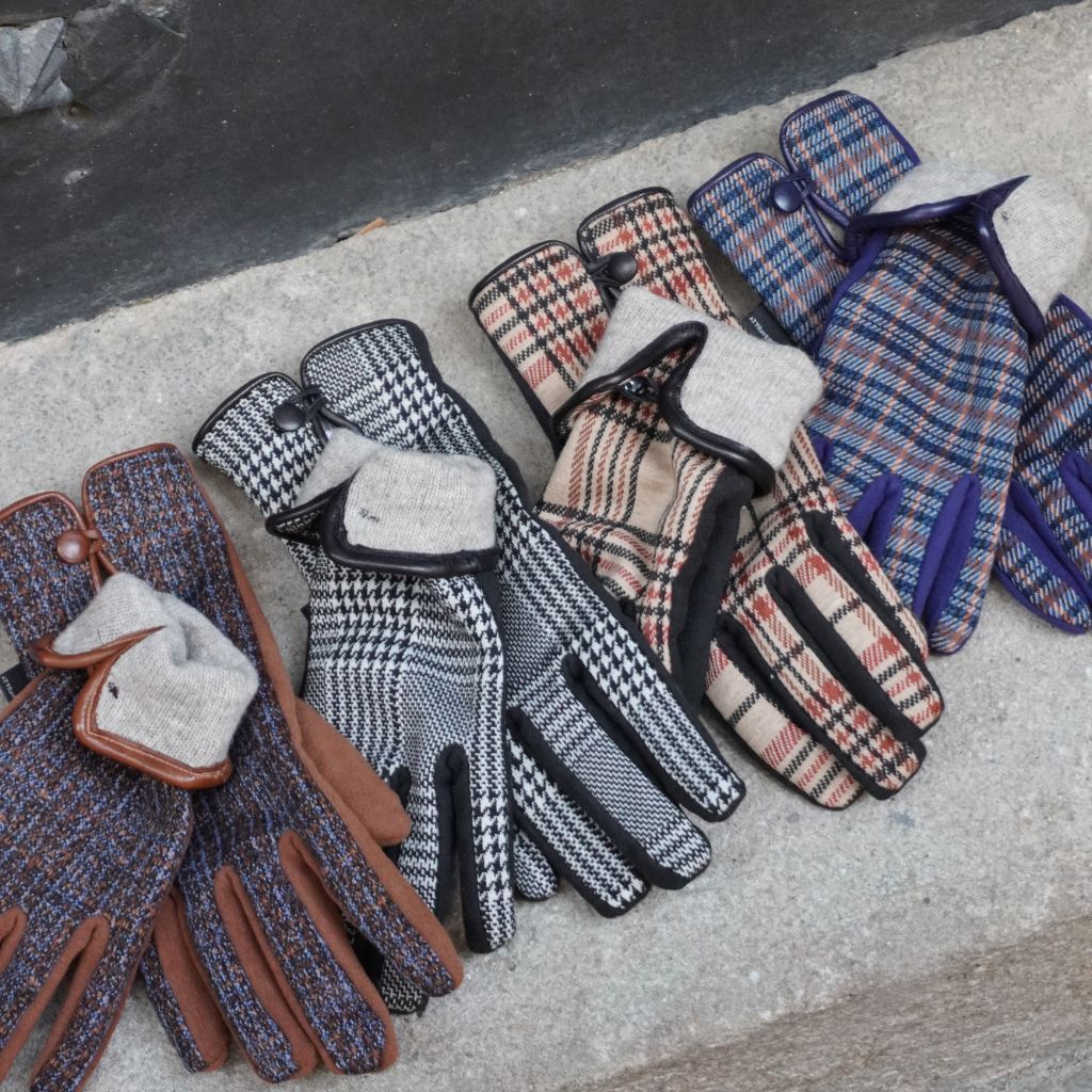 Plaid Gloves