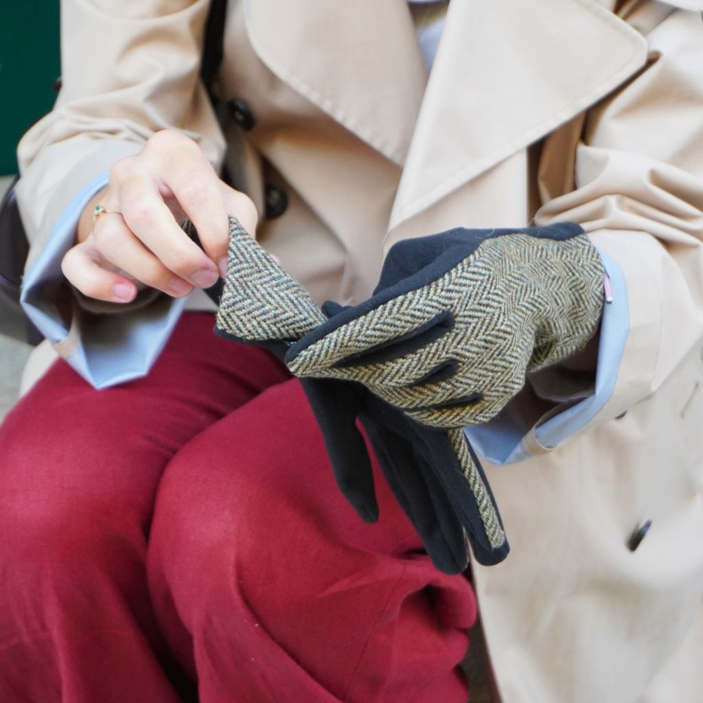 Plaid Gloves