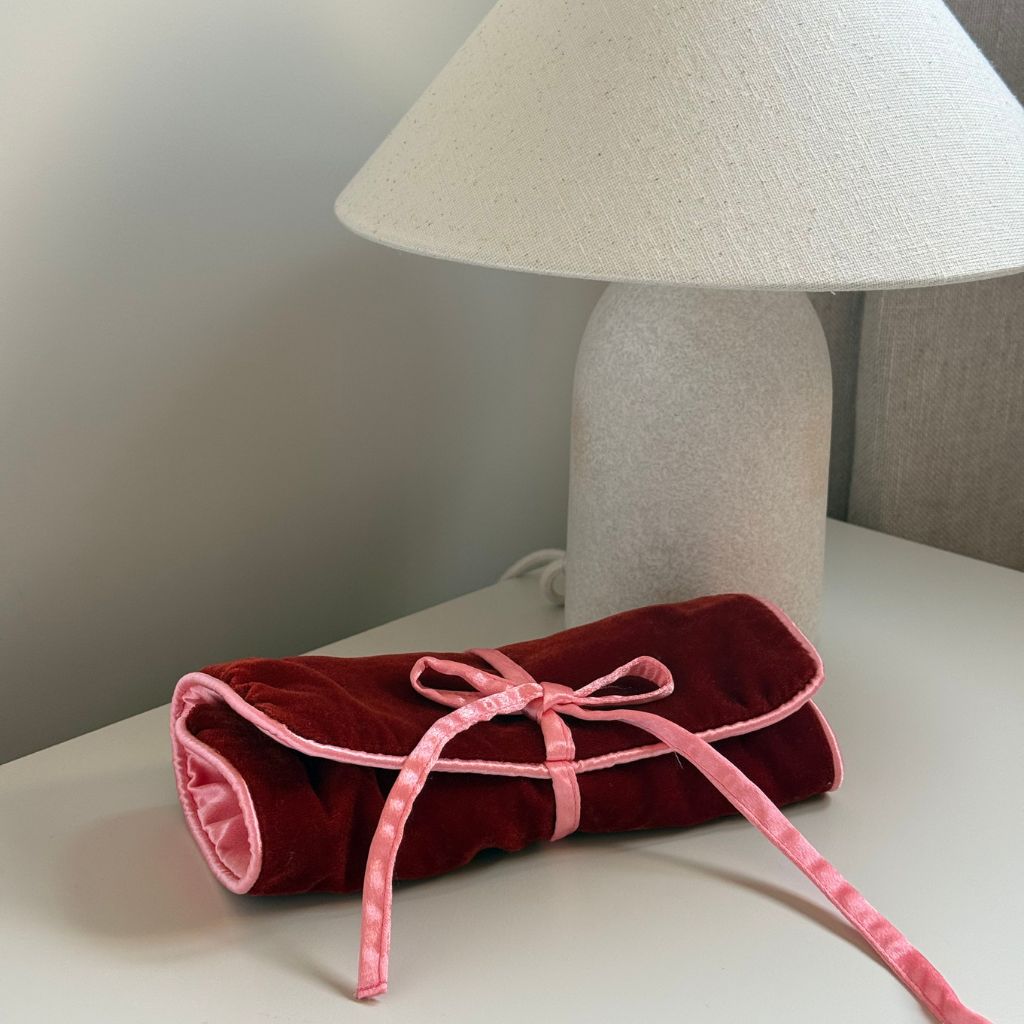 Joyero Terciopelo Carmesí y Rosa