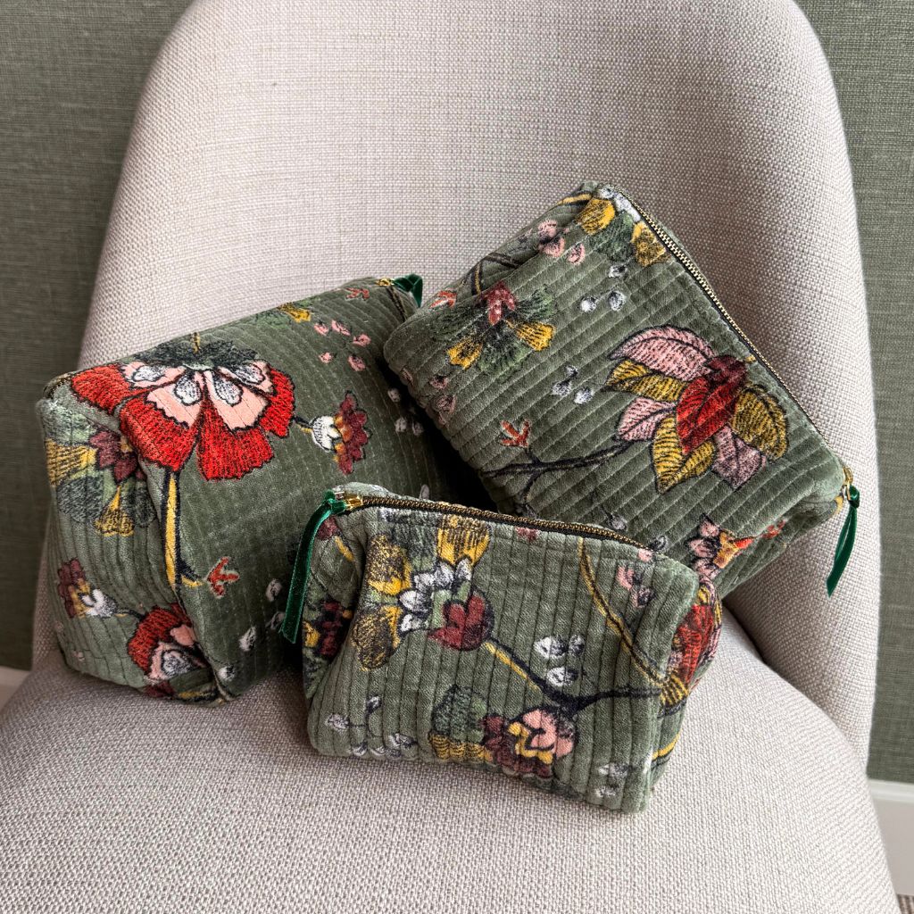 Neceser Acolchado Verde Floral Mediano