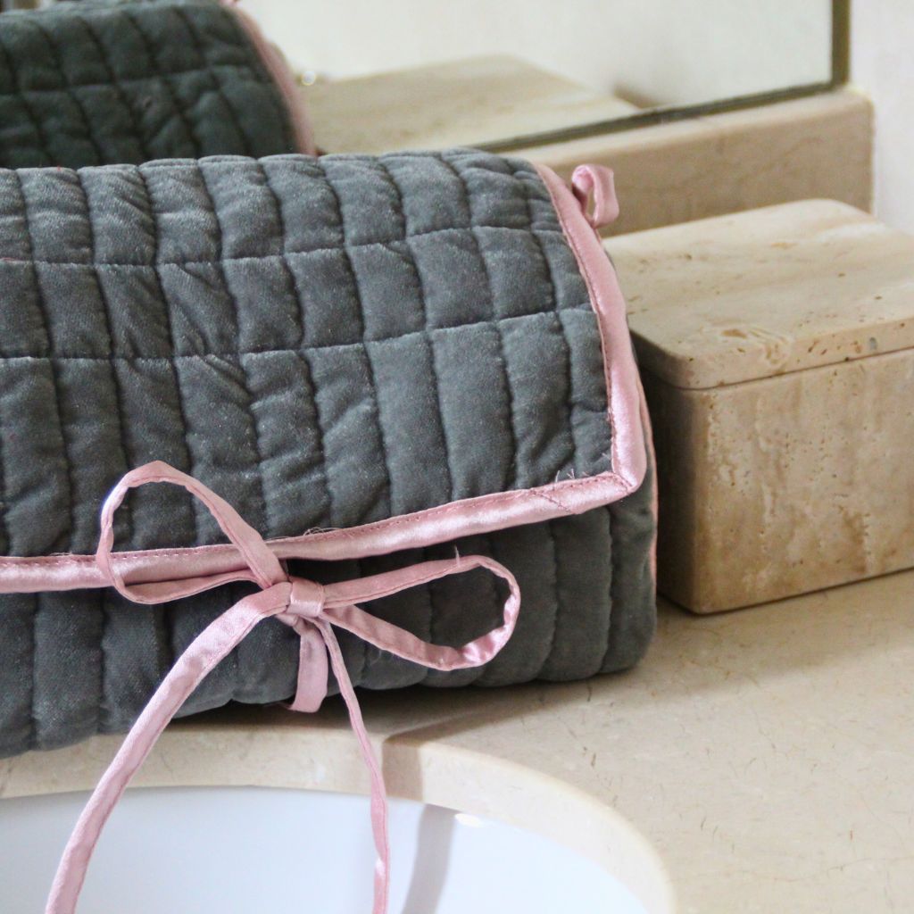 Neceser Terciopelo Gris y Rosa Palo