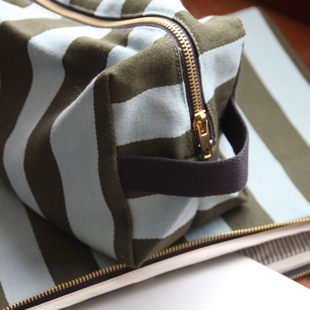 Neceser Viaje Rayas Verde