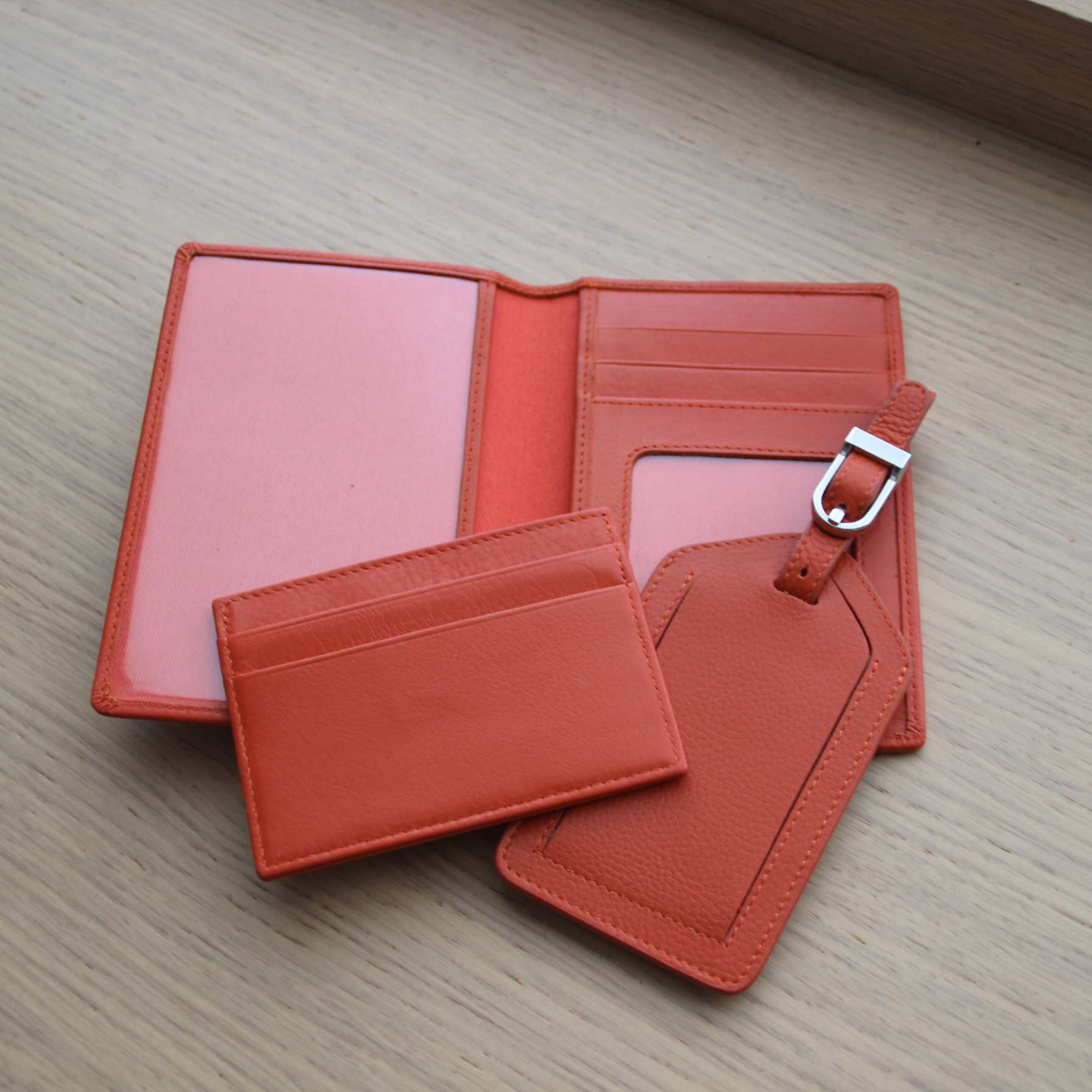 Pack Accesorios de Viaje Naranja