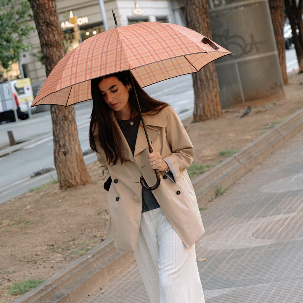 Large Geometric Umbrella