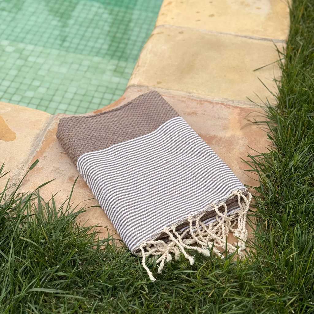 Toalla Playa Rayas Taupe